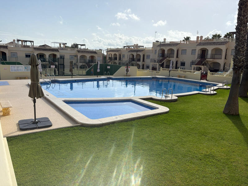 2 bedroom Townhouse for sale 2 bedroom Townhouse for sale