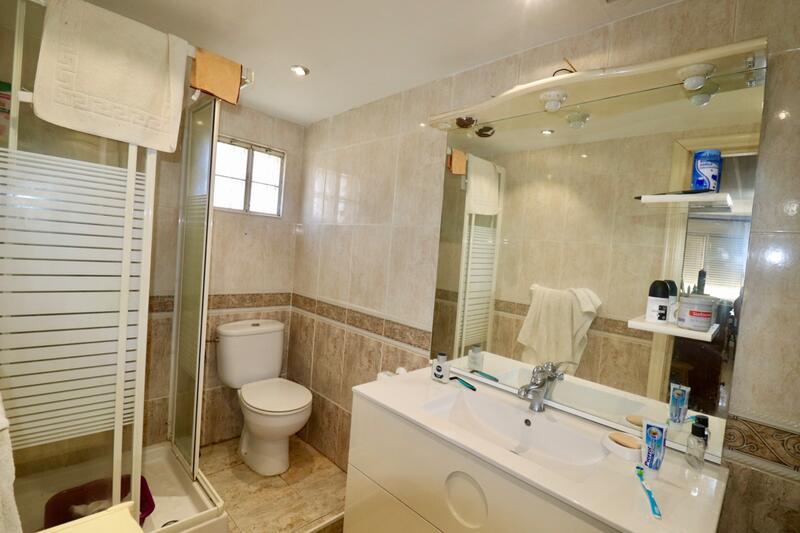 4 bedroom Country House for sale 4 bedroom Country House for sale