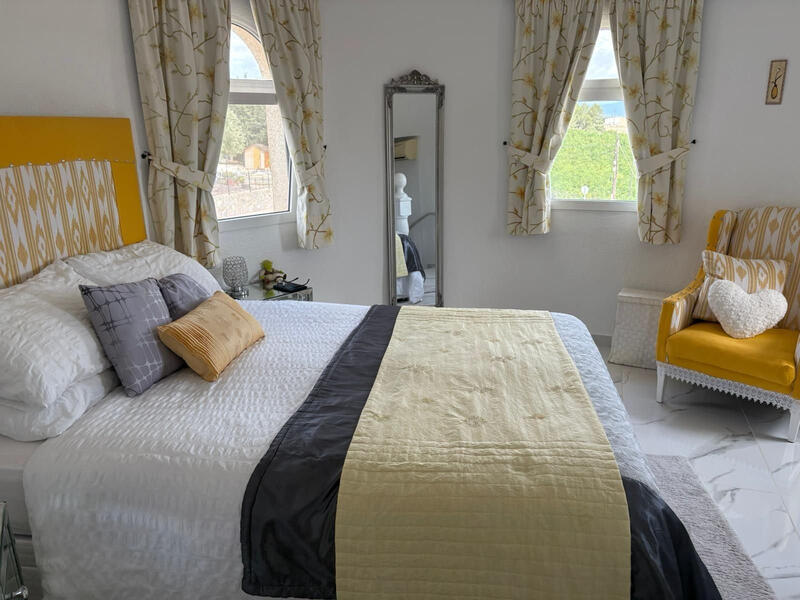 5 slaapkamer Villa Te koop 5 slaapkamer Villa Te koop