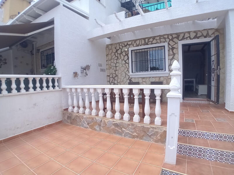 Townhouse for sale in Algorfa, Alicante