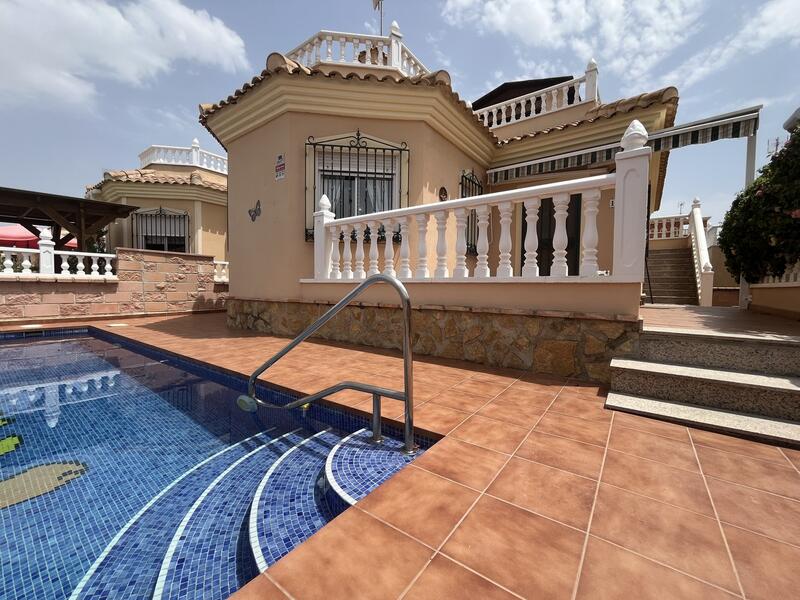 2 soverom Villa til salgs 2 soverom Villa til salgs