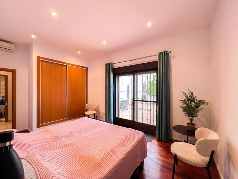 3 slaapkamer Villa Te koop 3 slaapkamer Villa Te koop