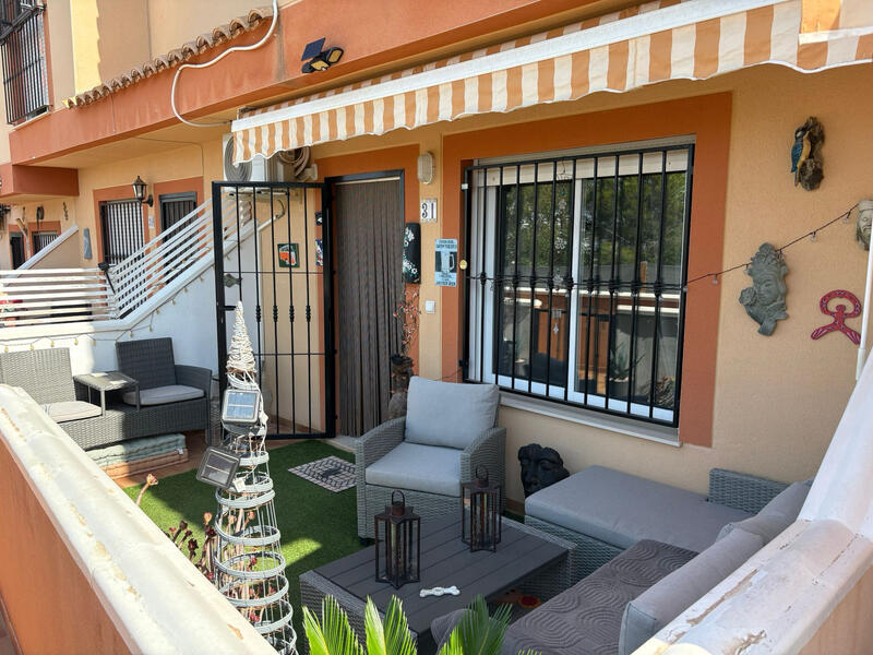 Townhouse for sale in Algorfa, Alicante