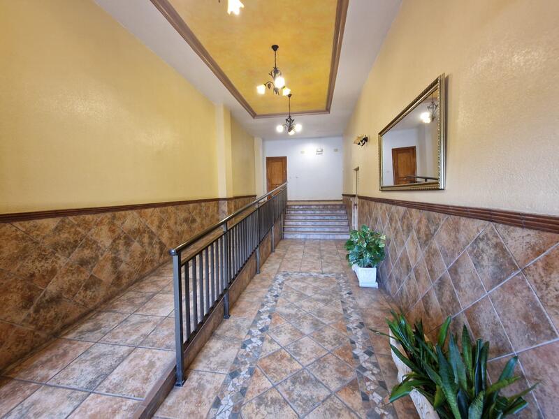 2 slaapkamer Appartement Te koop 2 slaapkamer Appartement Te koop