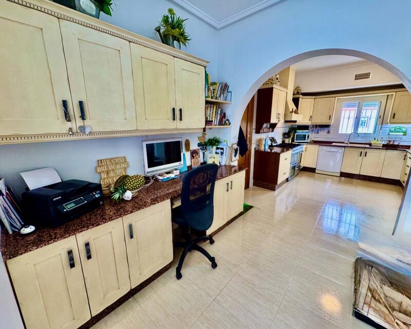 4 bedroom Country House for sale