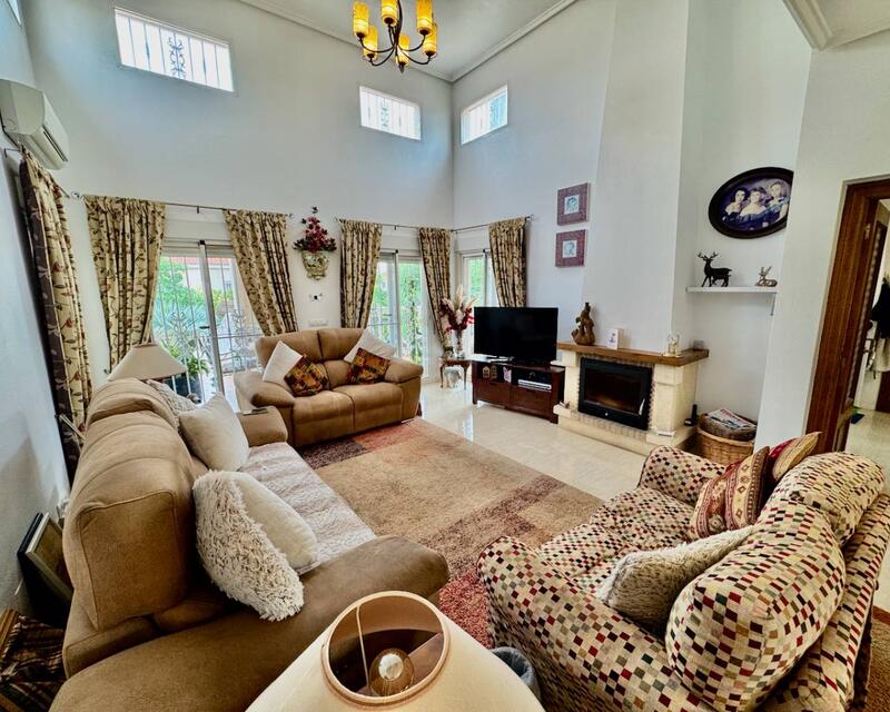 4 bedroom Country House for sale