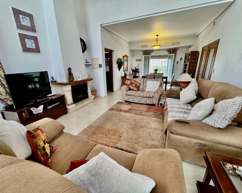 4 bedroom Country House for sale