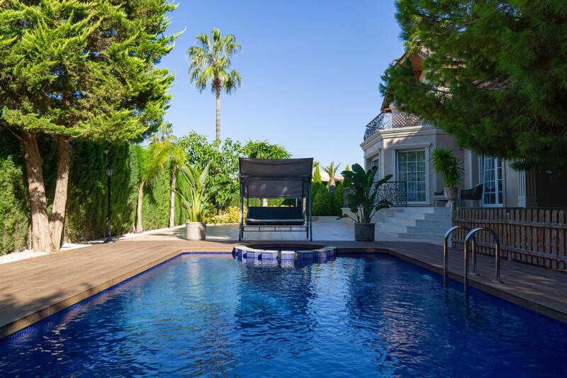 5 Schlafzimmer Villa zu verkaufen 5 Schlafzimmer Villa zu verkaufen