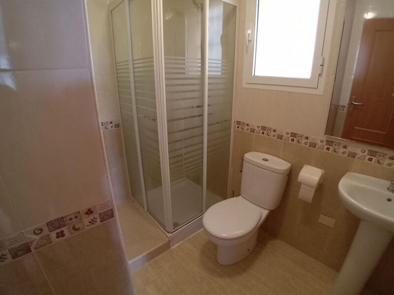 3 Schlafzimmer Villa zu verkaufen 3 Schlafzimmer Villa zu verkaufen