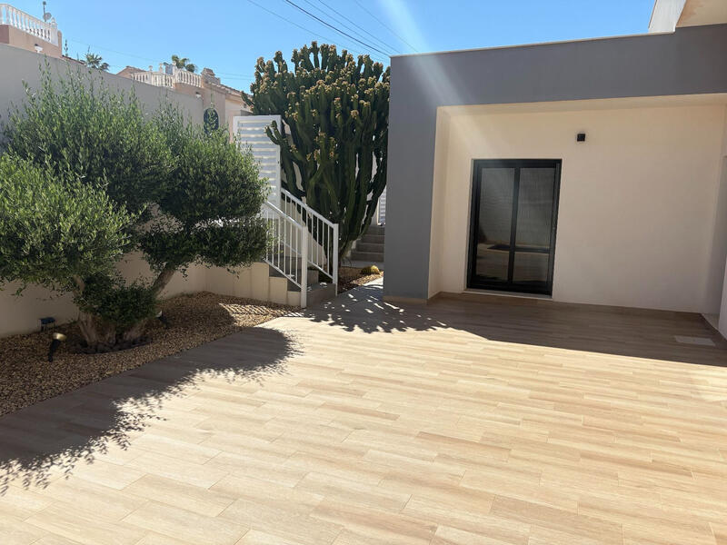 2 soverom Villa til salgs 2 soverom Villa til salgs