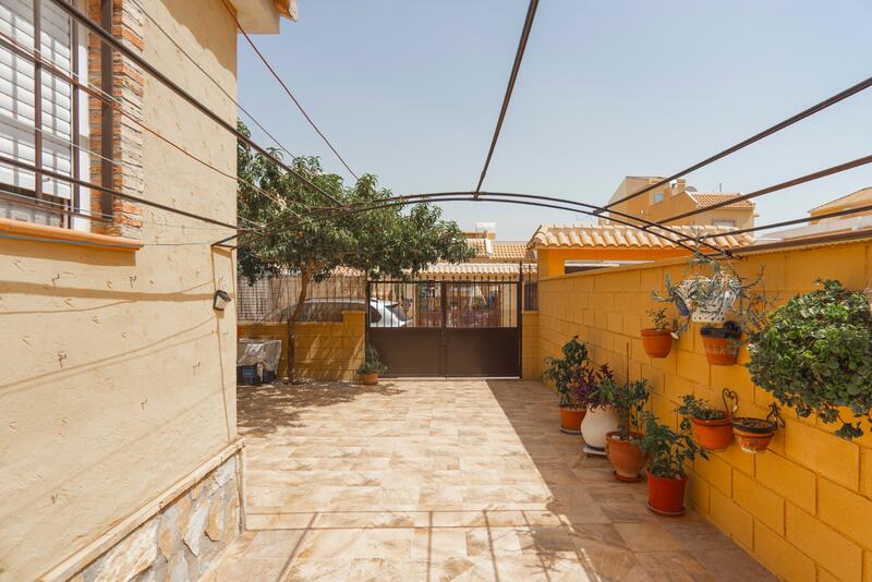 3 chambre Villa à vendre 3 chambre Villa à vendre