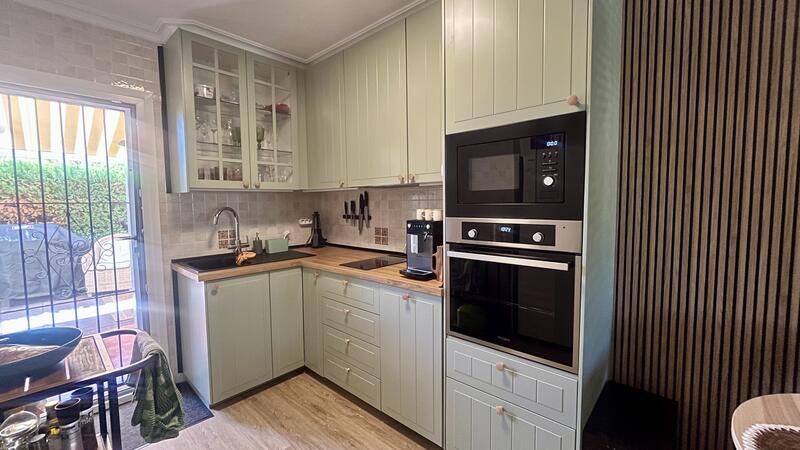 2 slaapkamer Appartement Te koop 2 slaapkamer Appartement Te koop