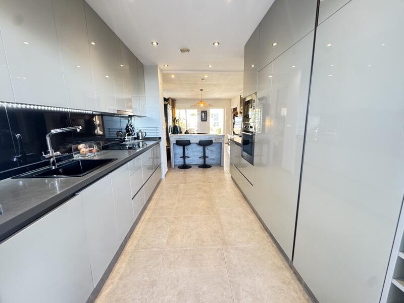 2 bedroom Apartment for sale 2 bedroom Apartment for sale