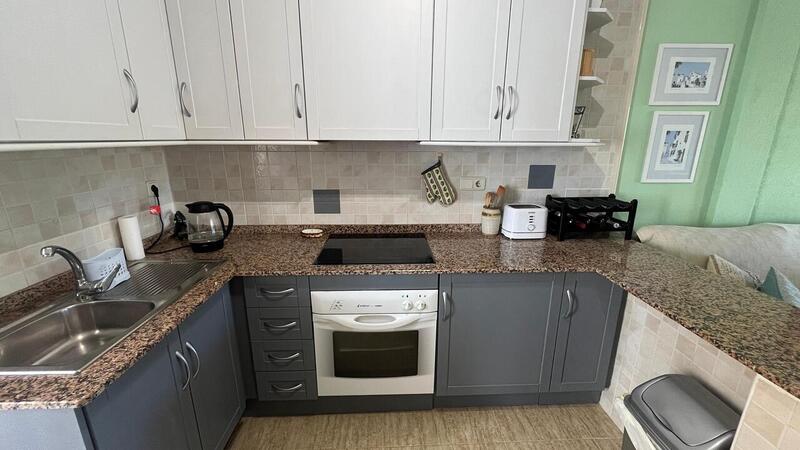 2 slaapkamer Gezinswoning Te koop 2 slaapkamer Gezinswoning Te koop