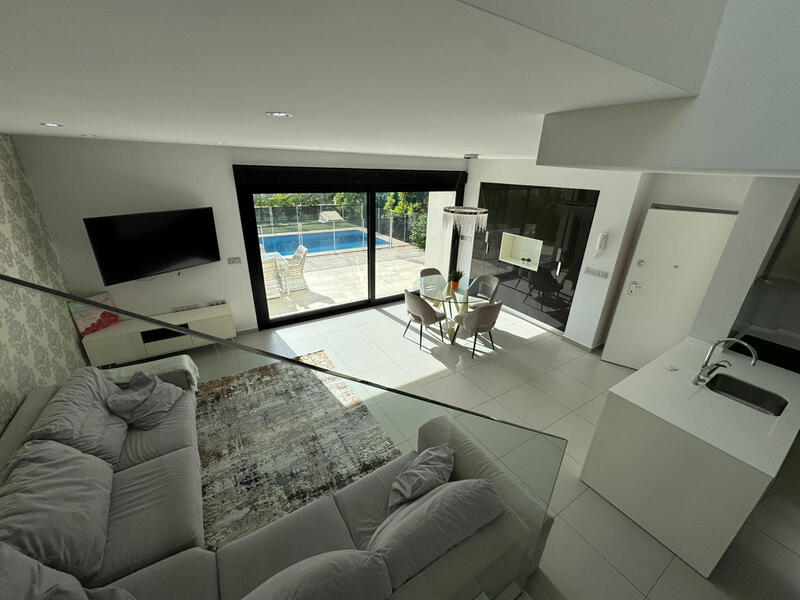 3 slaapkamer Villa Te koop 3 slaapkamer Villa Te koop