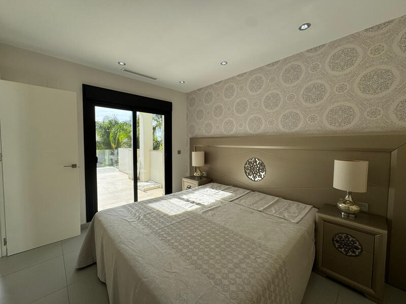 3 slaapkamer Villa Te koop 3 slaapkamer Villa Te koop