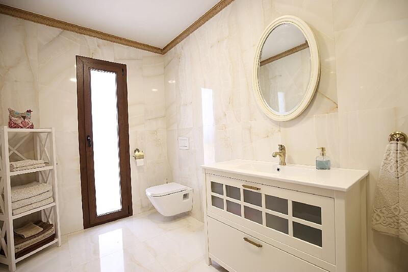 4 Schlafzimmer Villa zu verkaufen