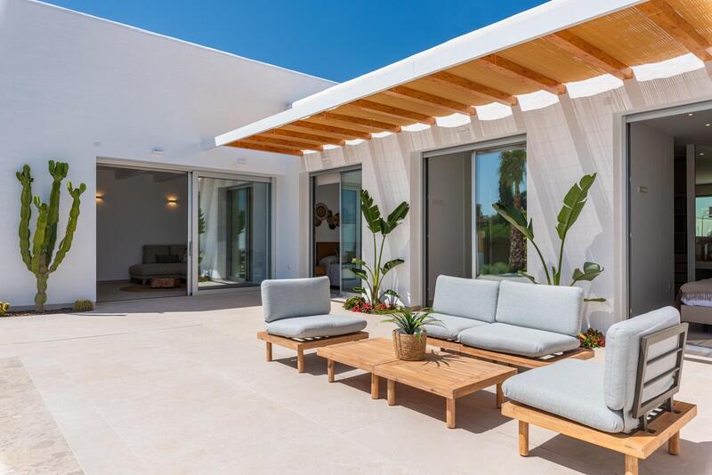 3 slaapkamer Villa Te koop 3 slaapkamer Villa Te koop