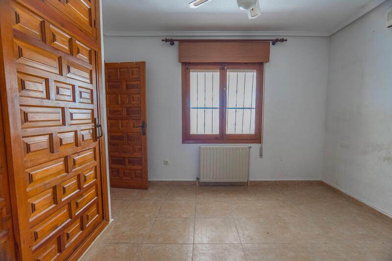 4 Cuarto Villa en venta