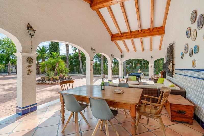 6 Cuarto Villa en venta