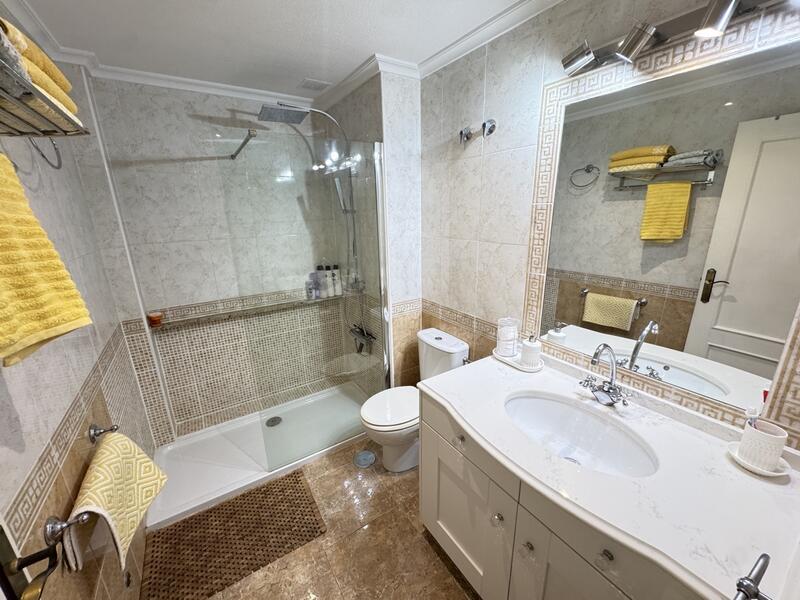 2 Schlafzimmer Appartement zu verkaufen