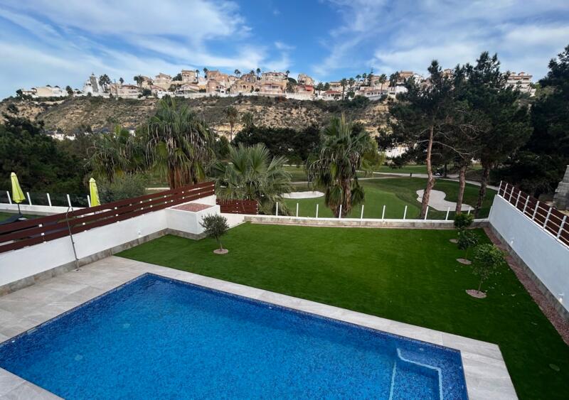 3 Cuarto Villa en venta