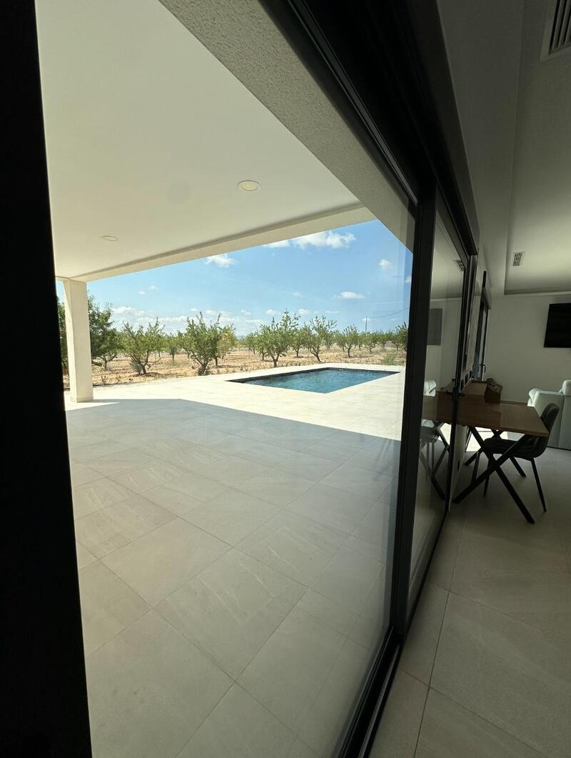 3 спальная комната вилла продается 3 спальная комната вилла продается