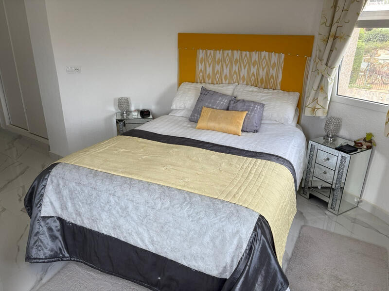 5 bedroom Villa for sale