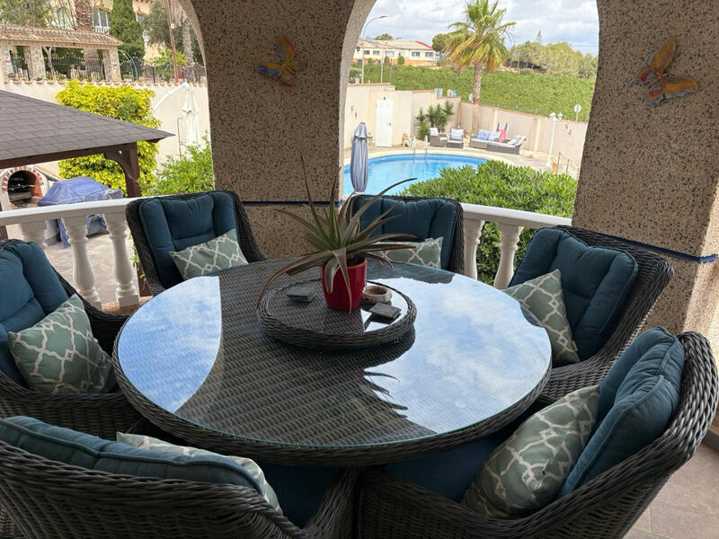 5 bedroom Villa for sale