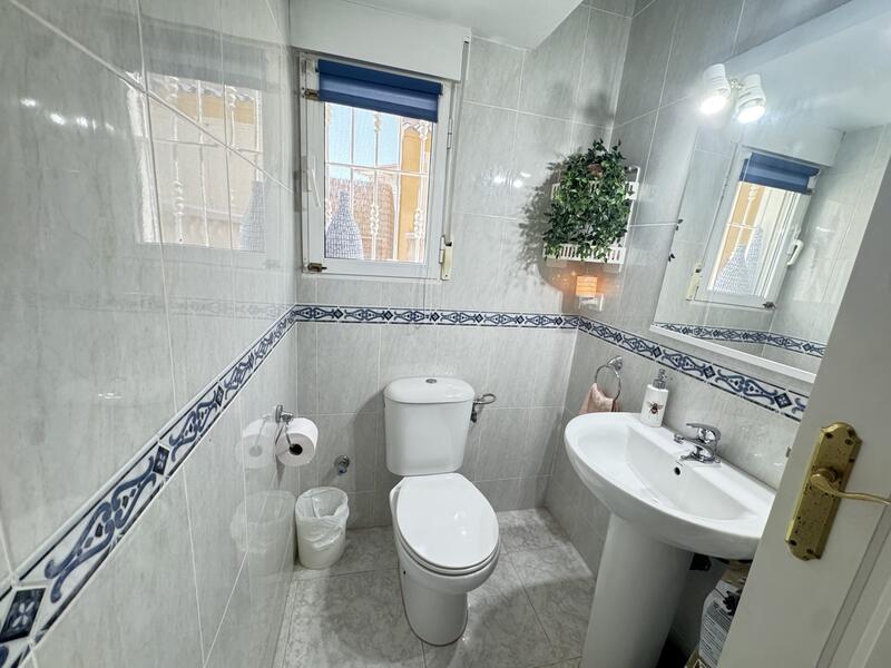 2 Cuarto Villa en venta