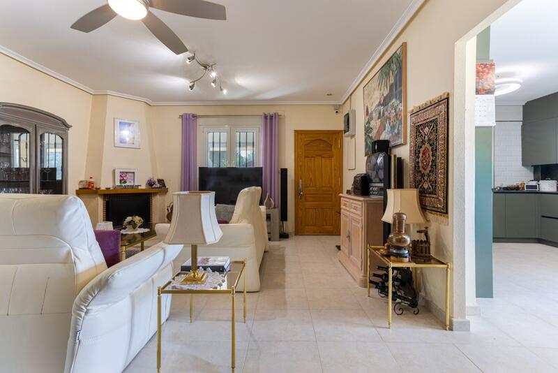 4 bedroom Country House for sale