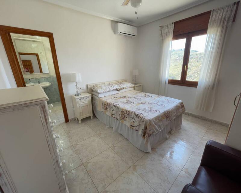 5 Schlafzimmer Villa zu verkaufen 5 Schlafzimmer Villa zu verkaufen