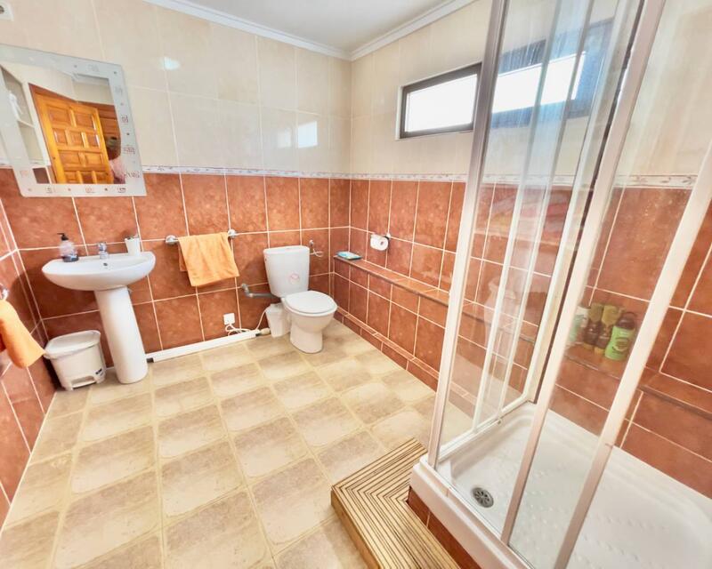 5 Schlafzimmer Villa zu verkaufen 5 Schlafzimmer Villa zu verkaufen