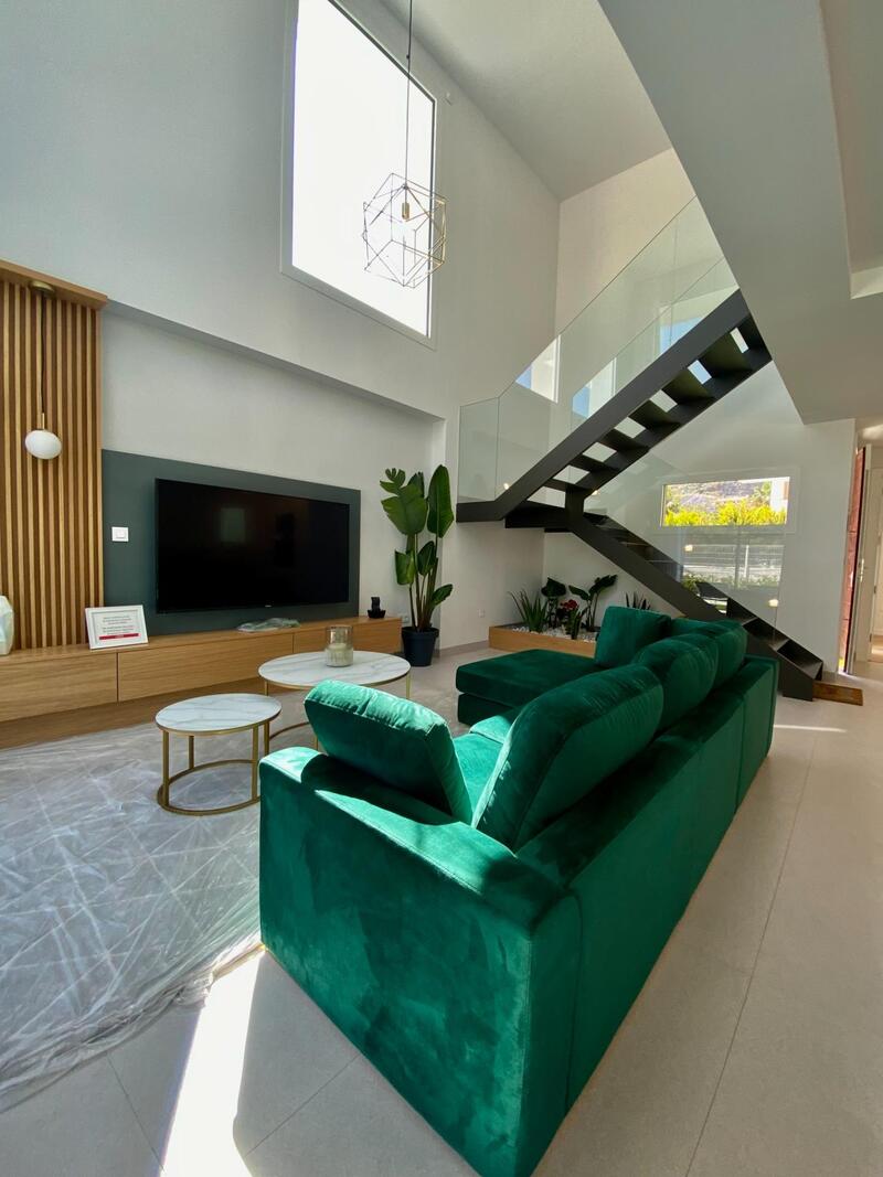 3 slaapkamer Villa Te koop 3 slaapkamer Villa Te koop