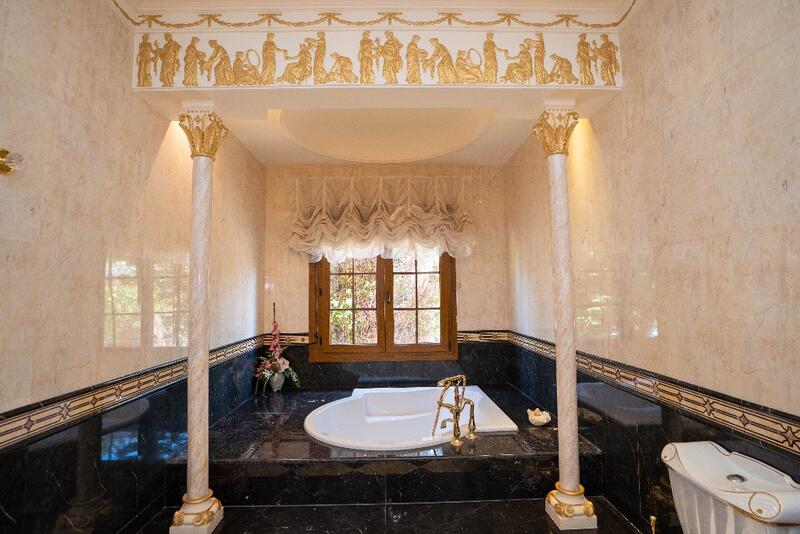 7 Cuarto Villa en venta 7 Cuarto Villa en venta