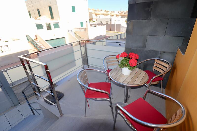 3 Cuarto Adosado en venta 3 Cuarto Adosado en venta