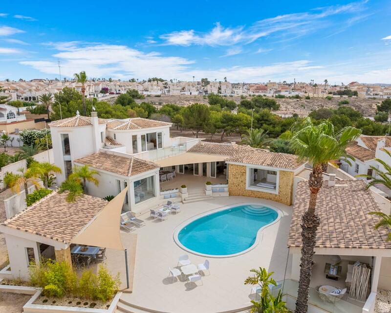 4 bedroom Villa for sale 4 bedroom Villa for sale