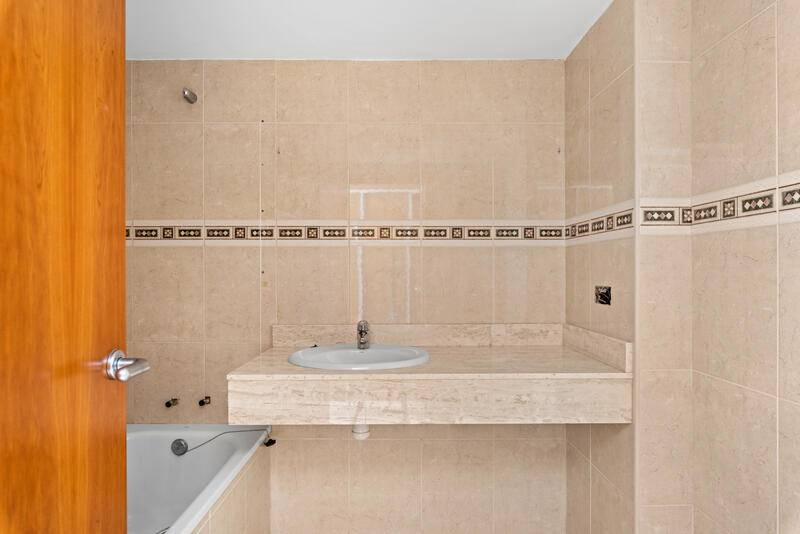 2 slaapkamer Appartement Te koop 2 slaapkamer Appartement Te koop