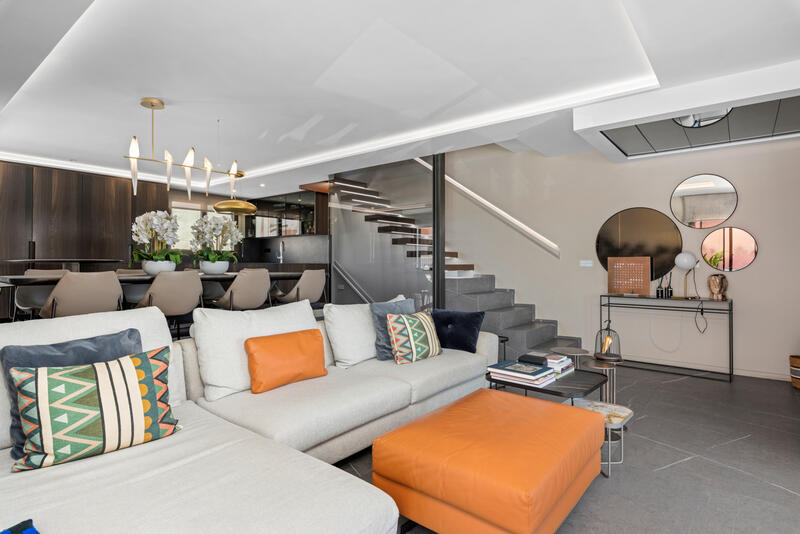 6 bedroom Townhouse for sale 6 bedroom Townhouse for sale