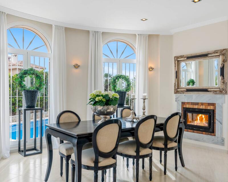 4 soveværelse Villa til salg 4 soveværelse Villa til salg