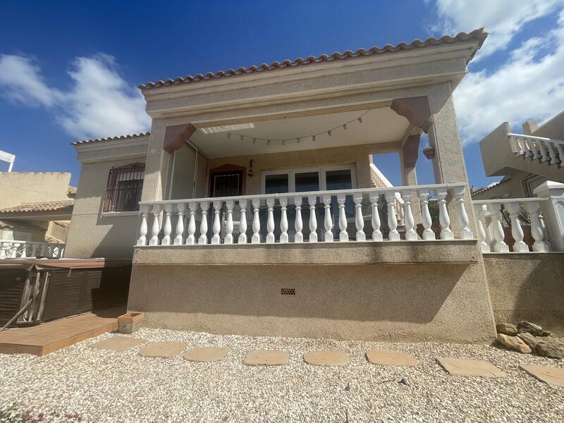 3 Cuarto Villa en venta
