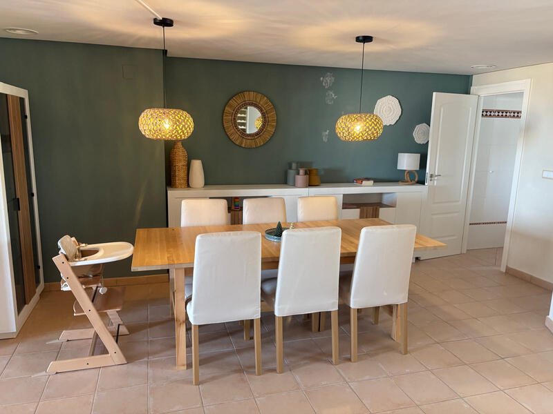 3 slaapkamer Appartement Te koop 3 slaapkamer Appartement Te koop