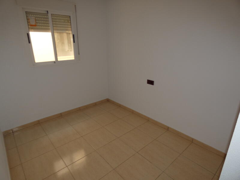 2 slaapkamer Appartement Te koop 2 slaapkamer Appartement Te koop