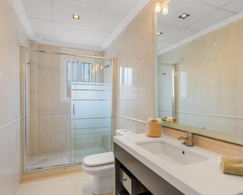 4 slaapkamer Villa Te koop