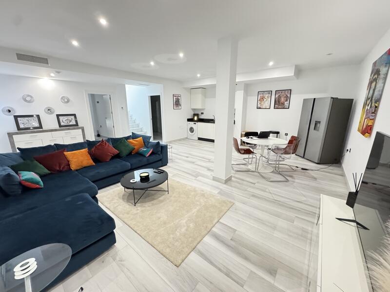 4 Schlafzimmer Villa zu verkaufen 4 Schlafzimmer Villa zu verkaufen