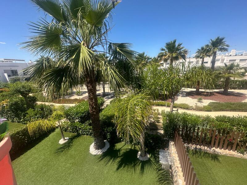 2 slaapkamer Appartement Te koop 2 slaapkamer Appartement Te koop