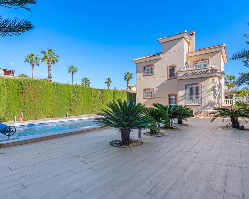 Villa Te koop in Ciudad Quesada, Alicante