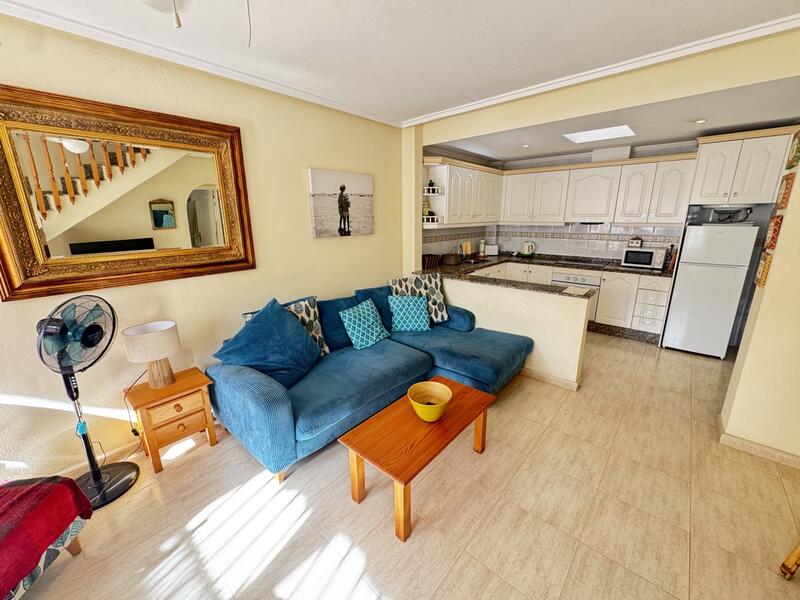 3 slaapkamer Gezinswoning Te koop 3 slaapkamer Gezinswoning Te koop