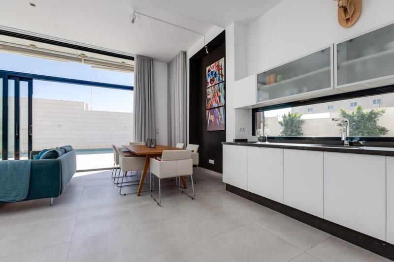 3 Schlafzimmer Villa zu verkaufen 3 Schlafzimmer Villa zu verkaufen