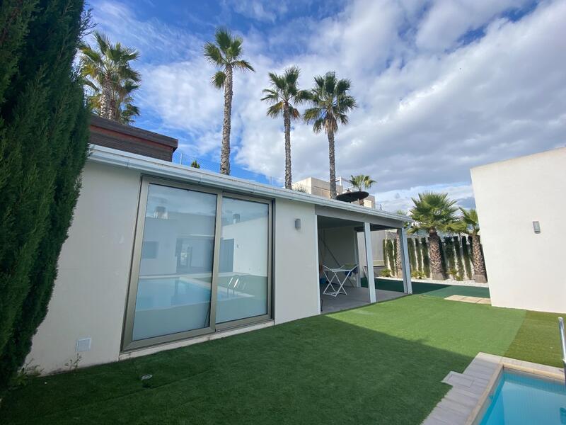 3 slaapkamer Villa Te koop